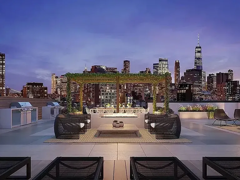 171 Suffolk St #4K — Photo 12