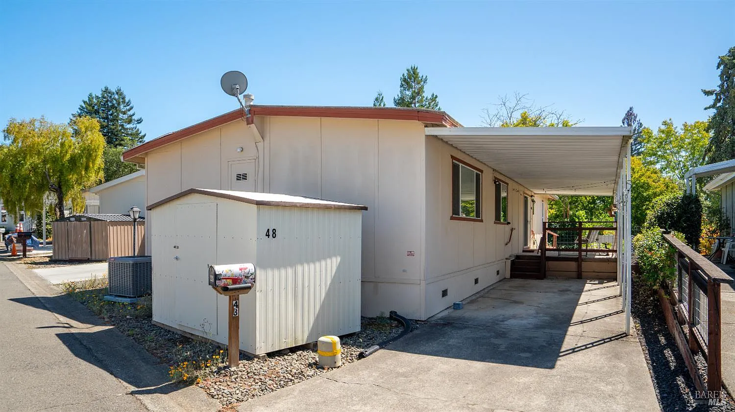 48 Shadyleaf Court - Photo 2