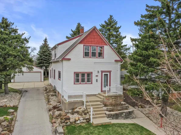 9630 West Montana AVENUE, West Allis, WI 53227