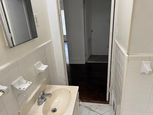 1055 Ebenezer Avenue Ext — Photo 16