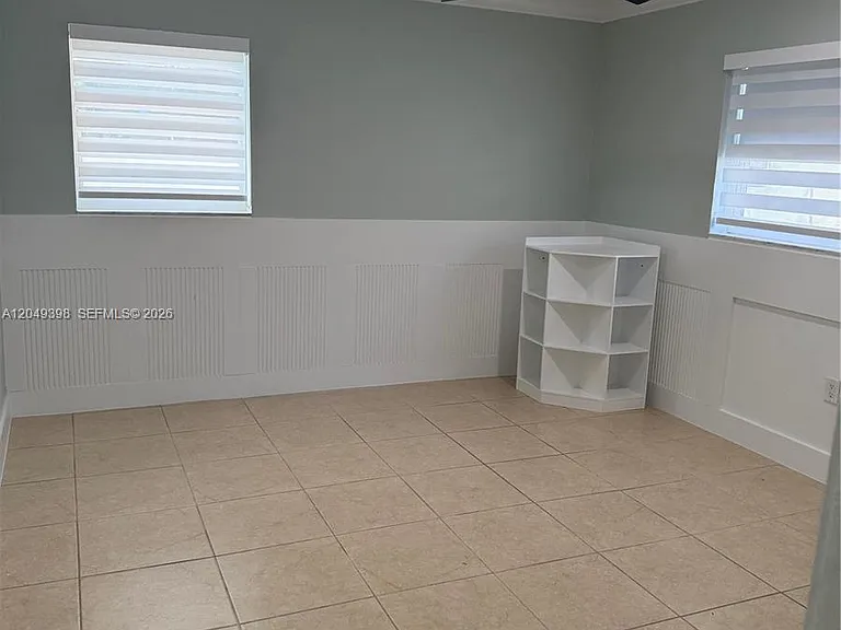 9675 SW 19th St — Photo 10