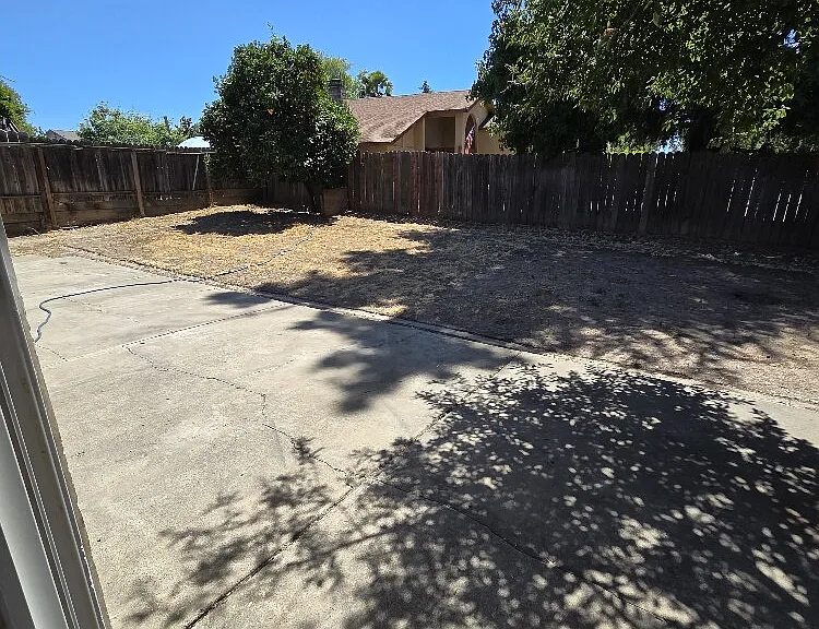 9400 Bravo Way — Photo 14