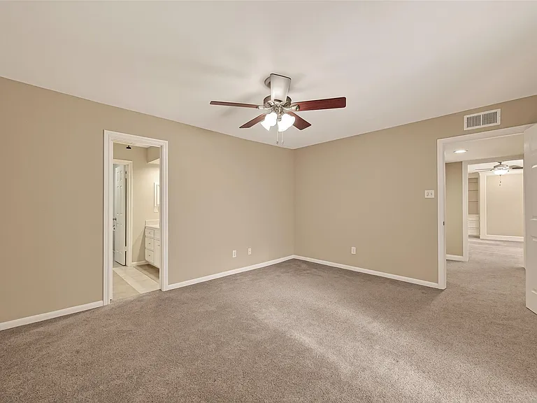 2413 Potomac Dr #D — Photo 25