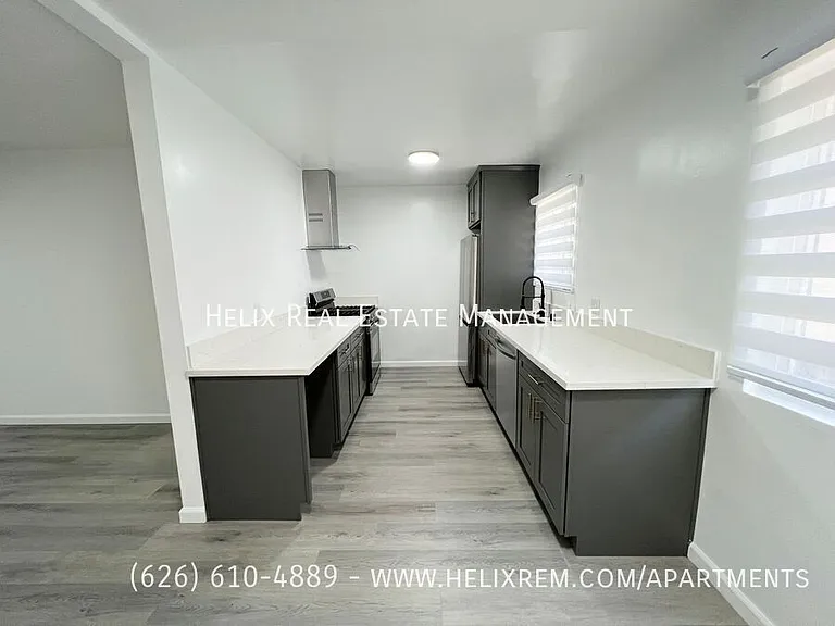 1063 Justin Ave #6 — Photo 2