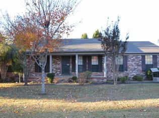 391 W University Pkwy, Jackson, TN 38305