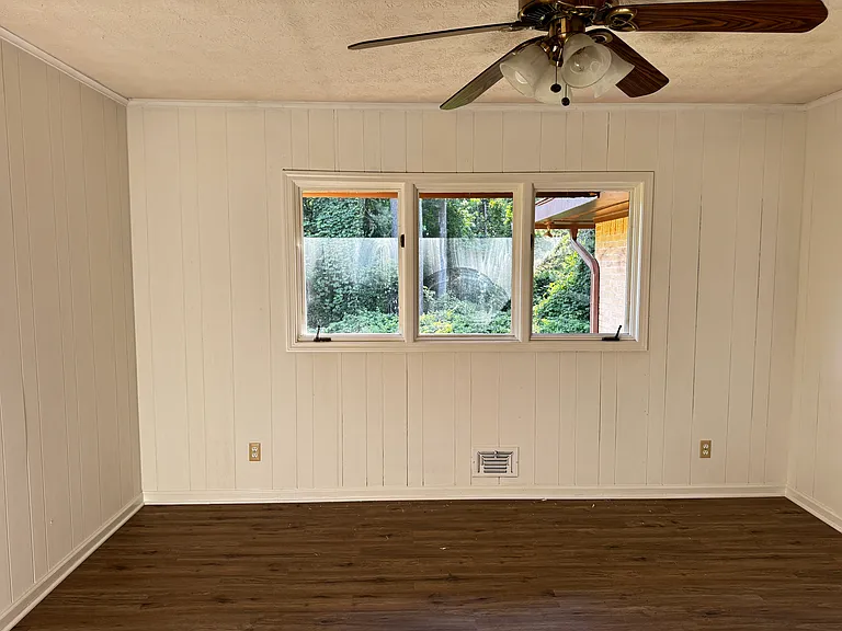 12610 Providence Rd — Photo 20