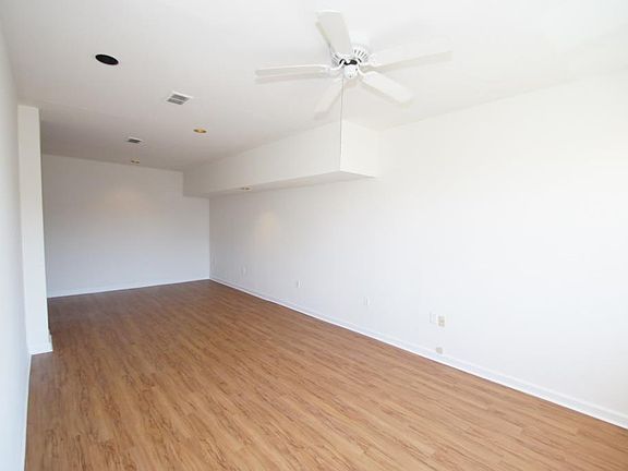 5th image of 333 Bainbridge St Floor 3