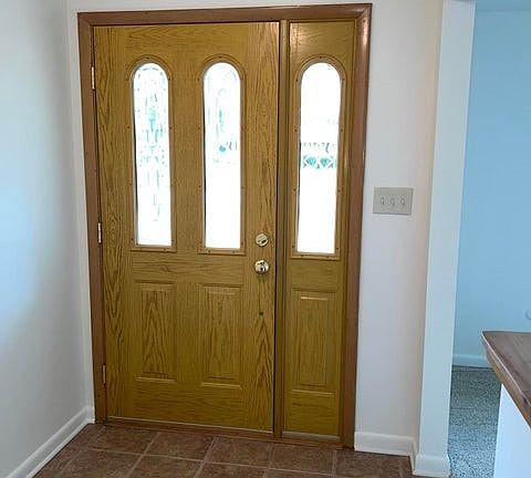 3rd image of 8833 N Crestview Ct