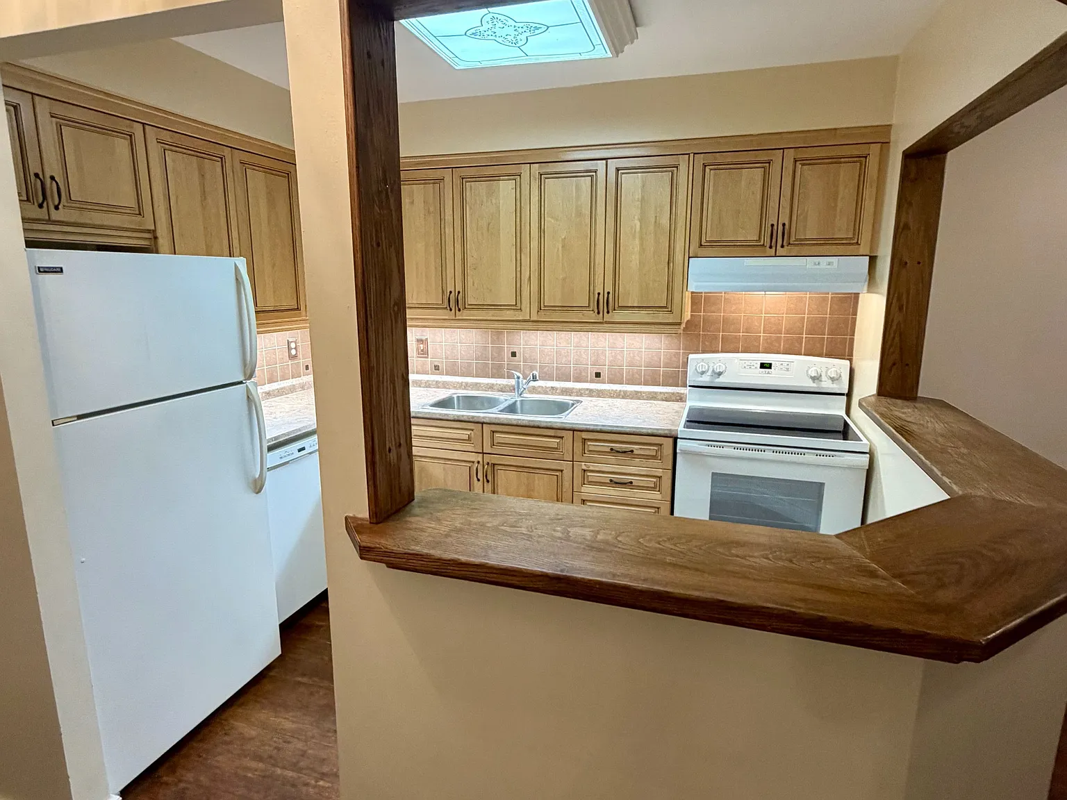 2 bed, $2,650 — Photo 4