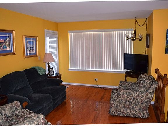 4th image of 321 Knollwood Ct #321