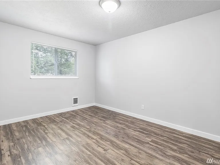 6124 88th St SW #5 — Photo 5