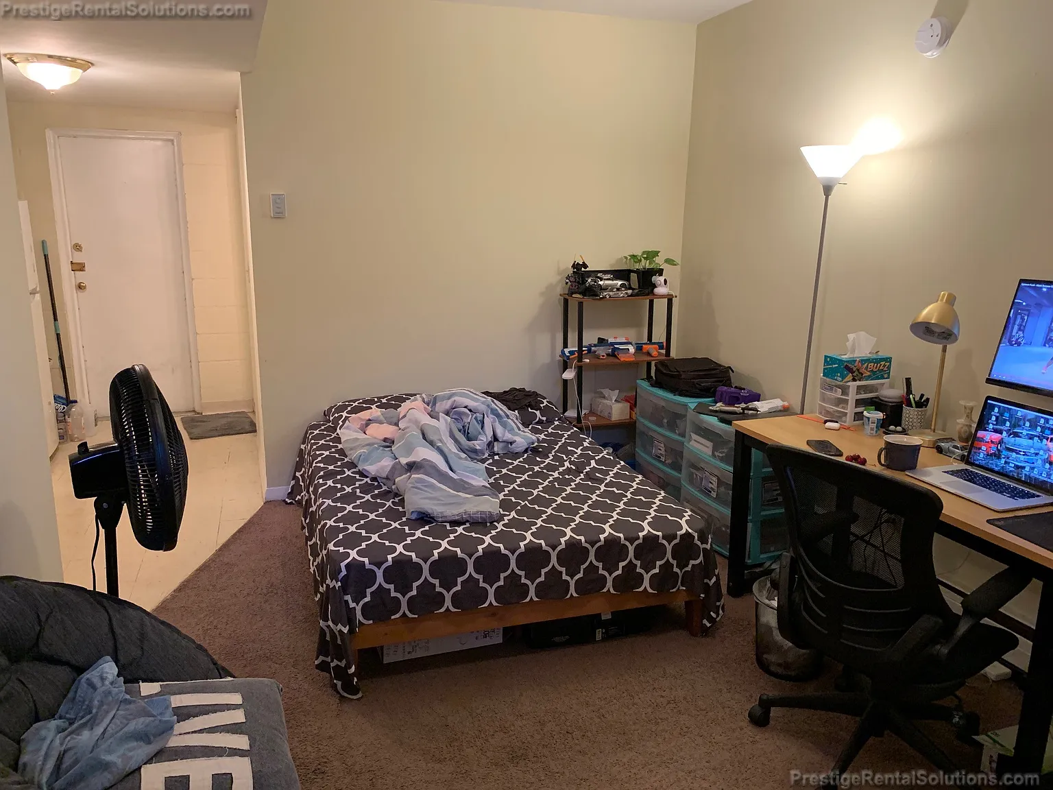 Studio, 400 sqft, $1,850 — Photo 3