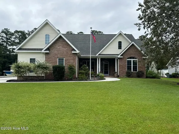 1926 Snowy Egret Drive, Morehead City, NC 28557