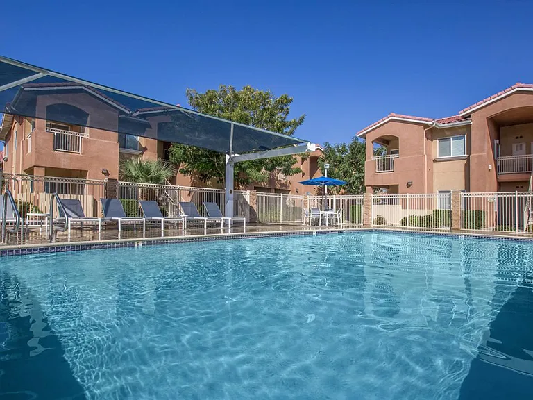 Plumtree Apartments — Photo 9