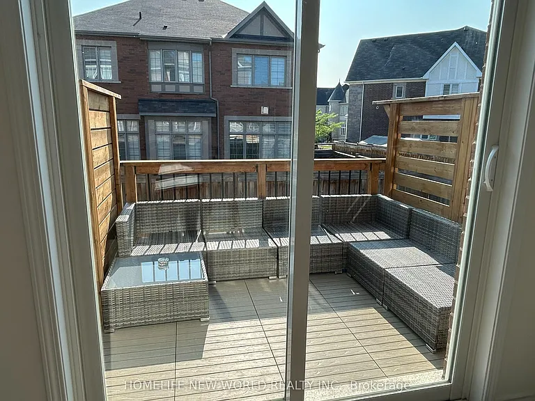 46 Major Cres — Photo 17