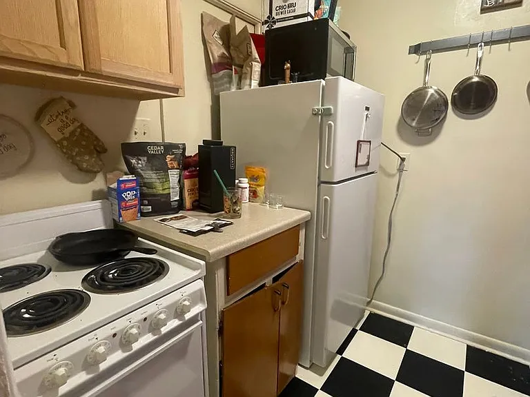 3425 Kensington Avenue — Photo 34