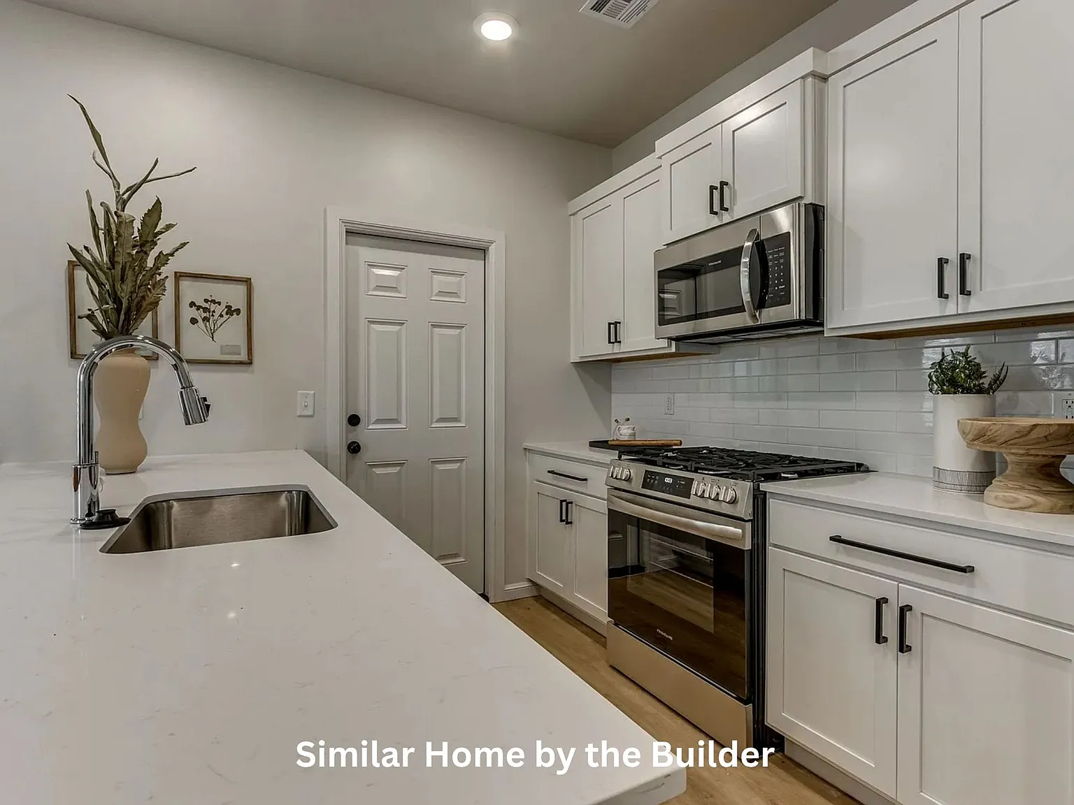 3 bed, 1677 sqft, $1,995 — Photo 2