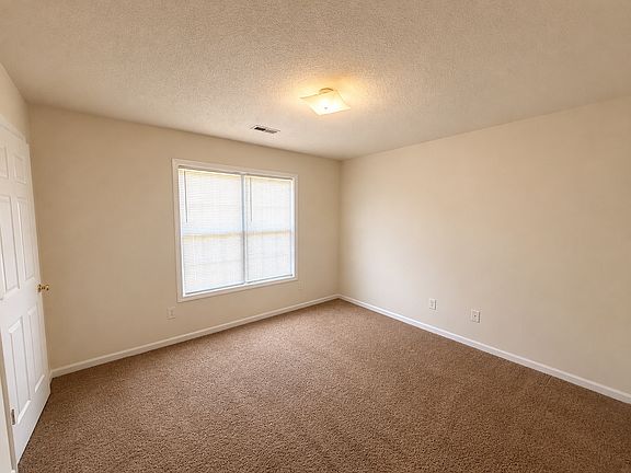 4th image of 614 E Parker St #0