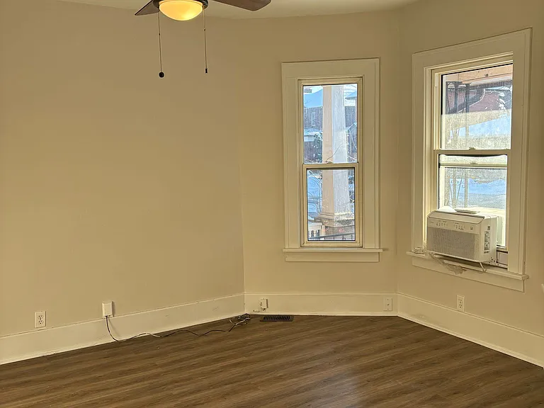 204 McKay Ave #1 — Photo 7