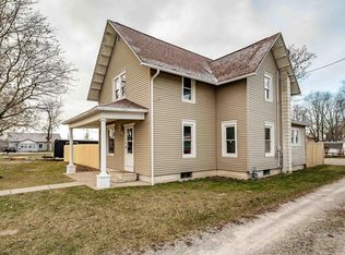 14820 3rd St, Hoagland, IN 46745