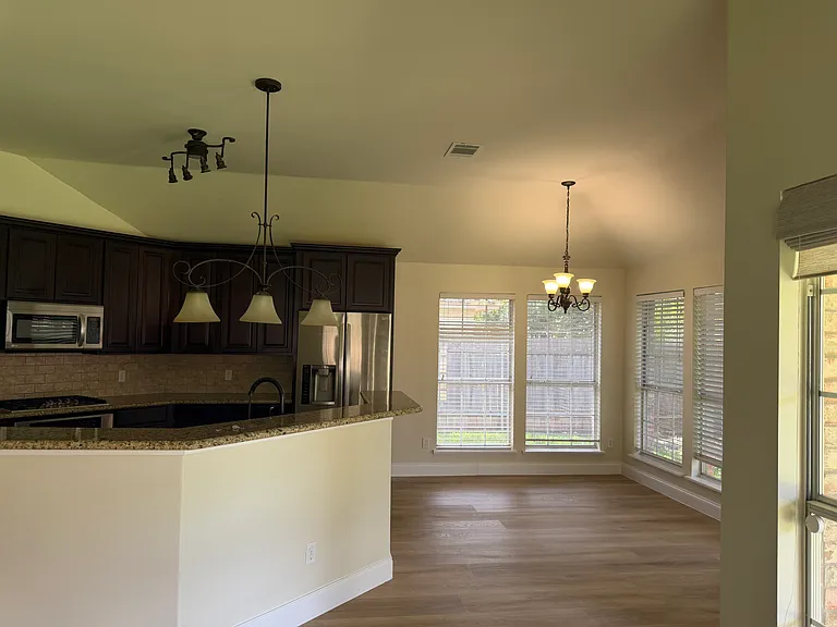 10229 Andora Dr — Photo 9