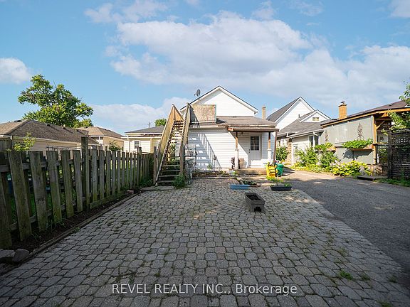 3rd image of 20 Fair Ave