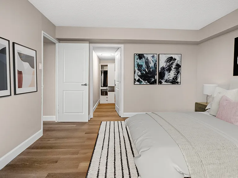 360 Croydon Ave — Photo 40