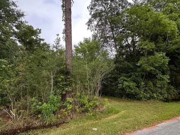 2020 Hastings Rd, Gautier, MS 39553