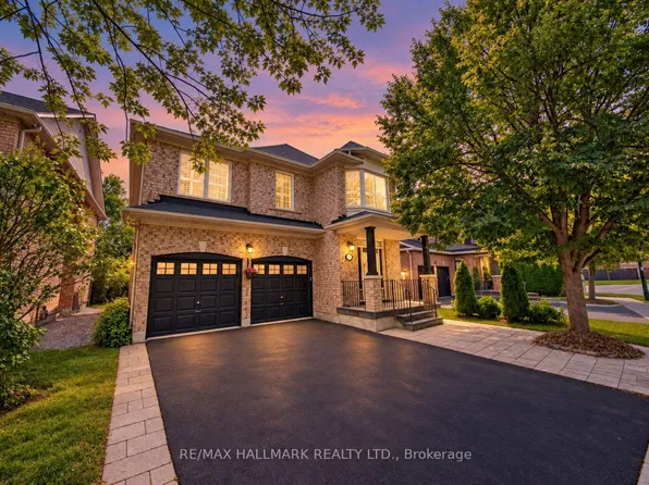 614 Society Cres, Newmarket, ON L3X 2V8
