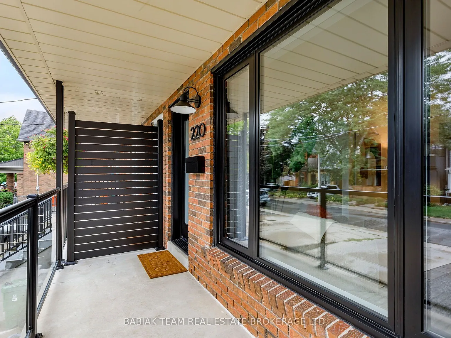 4 bed, $6,495 — Photo 2