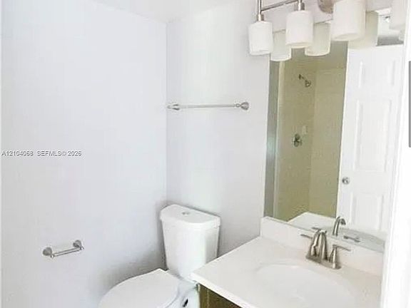 4th image of 4183 N Haverhill Rd APT 703