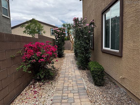 4th image of 2664 Crystal Quartz St