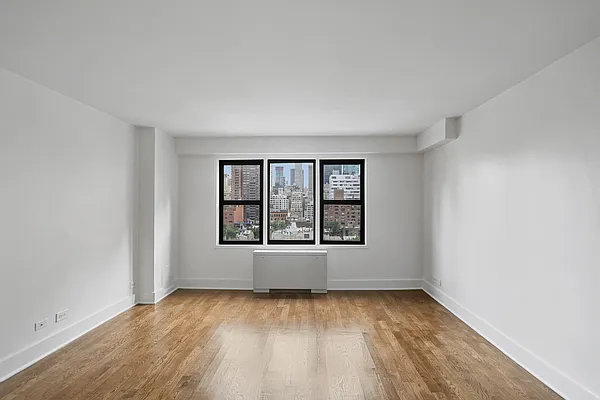 Rented by Oxford Property Group | media 7