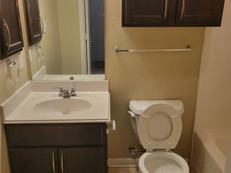 4121 McFarland Dr — Photo 10