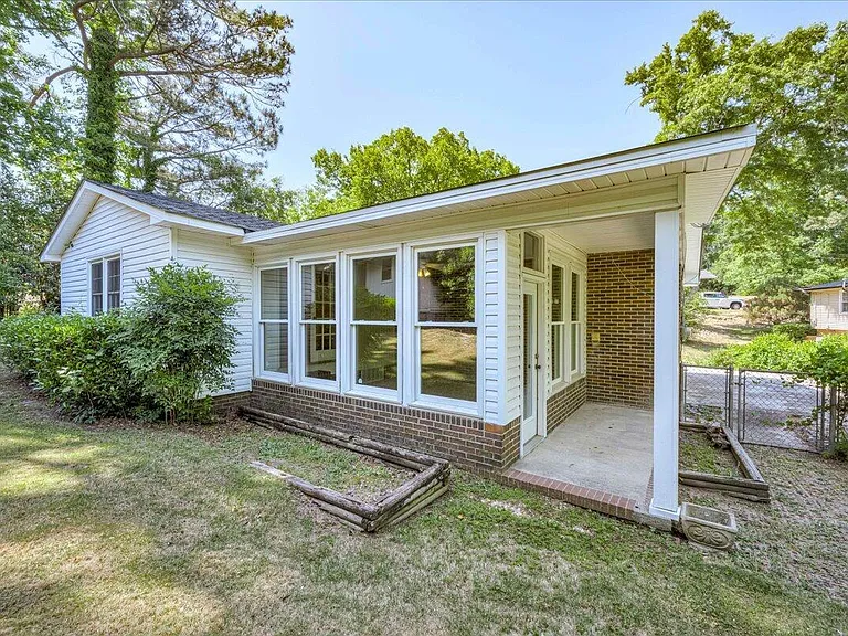 552 Whitehead Dr — Photo 28