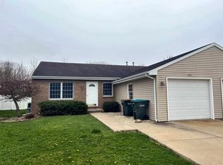 863 Covey Ln, Coal City, IL 60416
