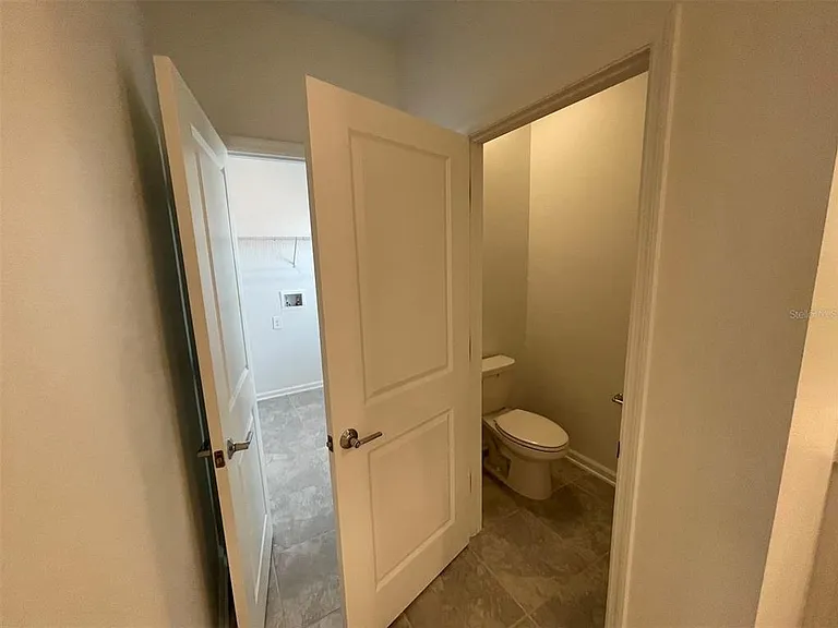 10163 Salt Point Dr — Photo 28