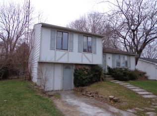 1117 Bridgewater Ln, Fremont, OH 43420