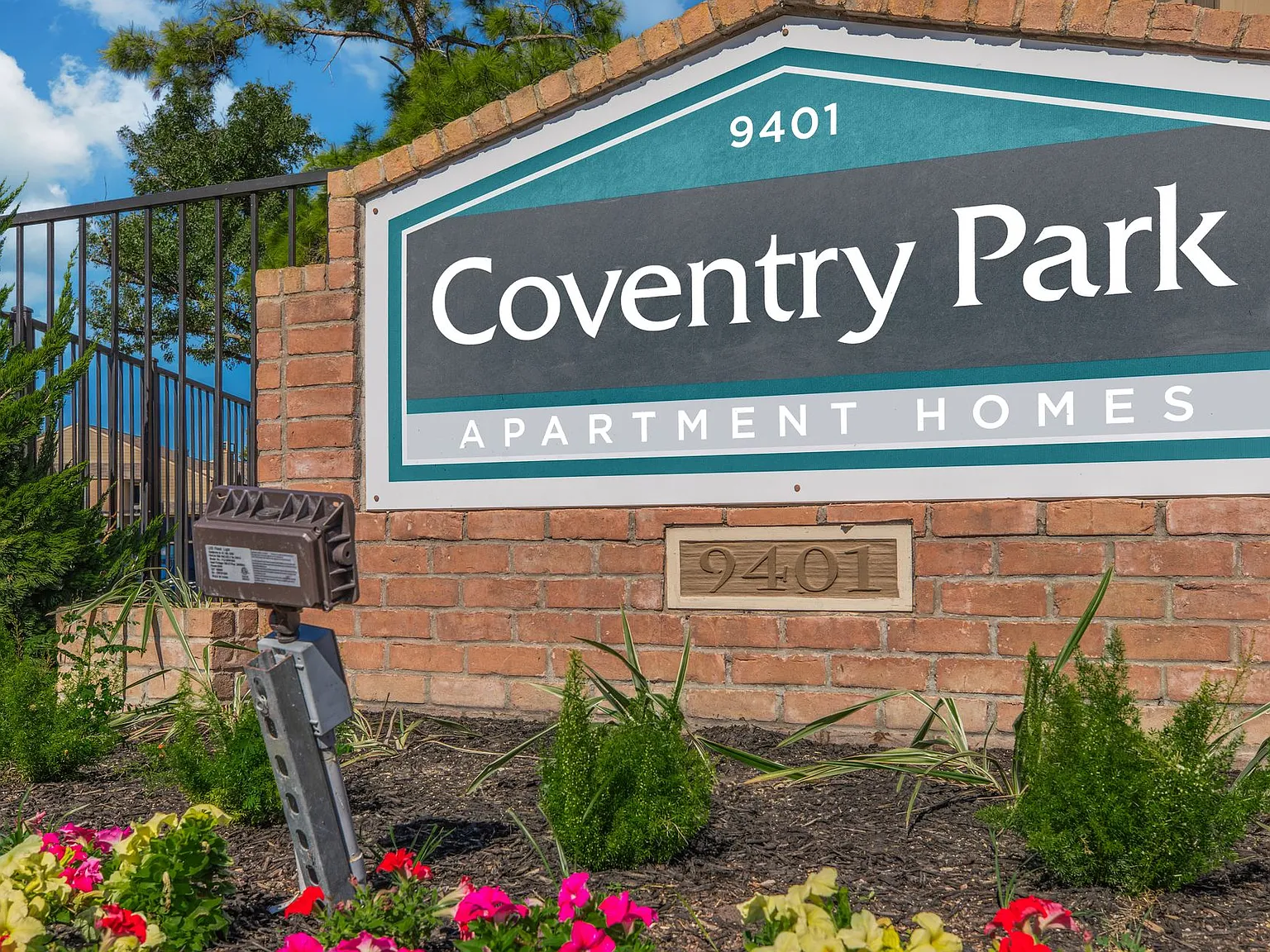 Coventry Park Apartments — Photo 1