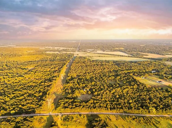 21705 N Pottawatomie Rd, Luther, OK 73054