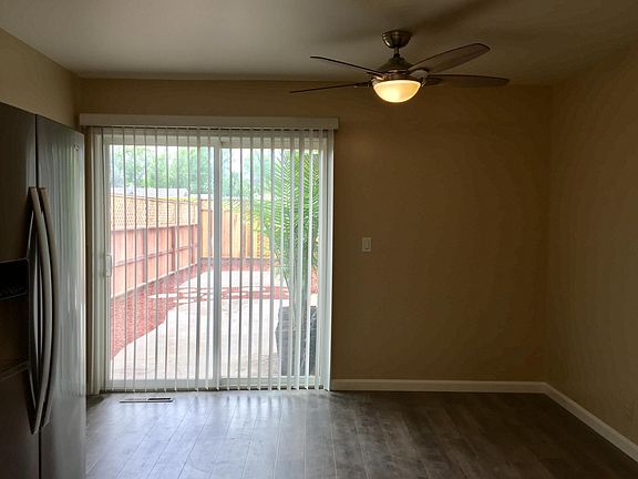 5th image of 726 Golden Oak Dr