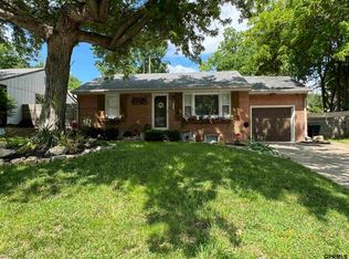 2923 S 48th St, Lincoln, NE 68506