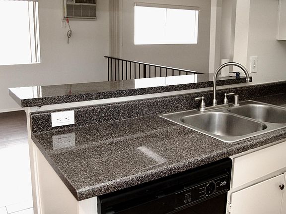 3rd image of 11659 Chandler Blvd #322