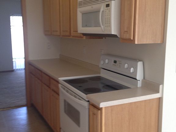4th image of 814 37th Ave S APT 5
