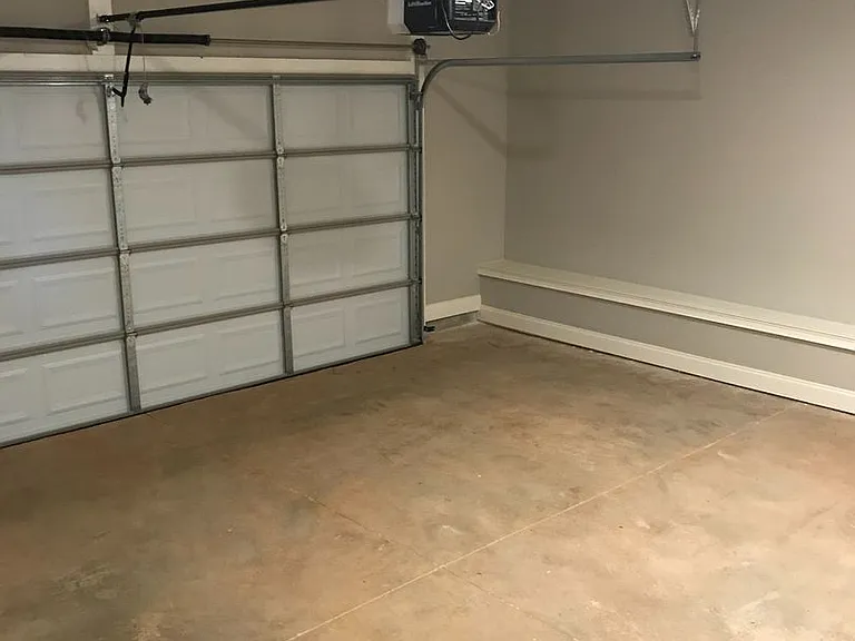 1100 Runningvine Ln — Photo 11