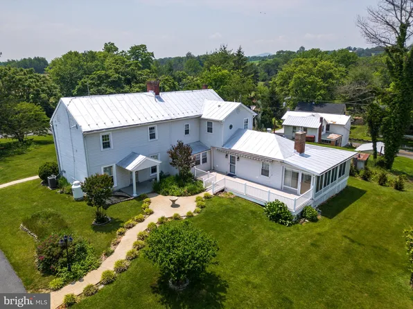 887 Natural Chimneys Rd, Mount Solon, VA 22843