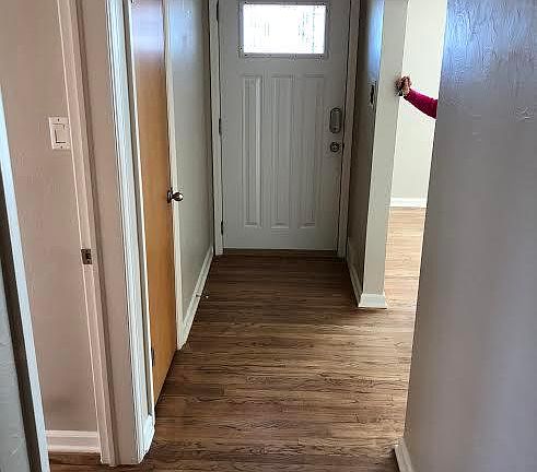 4th image of 610 Three Eagles St