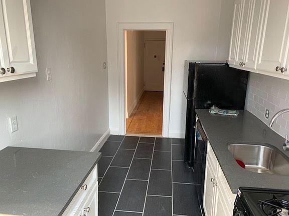 4th image of 4333 46th St APT F3