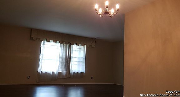 5th image of 668 Richfield Dr