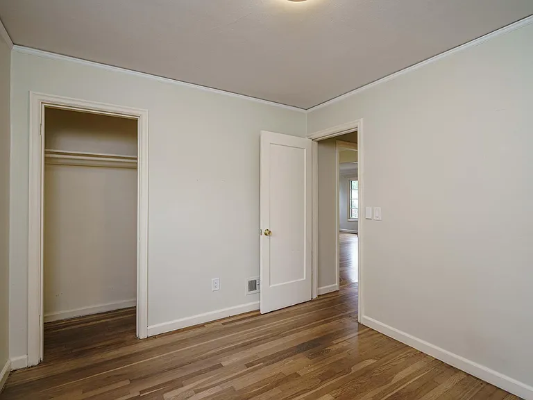 507 Beech St — Photo 17